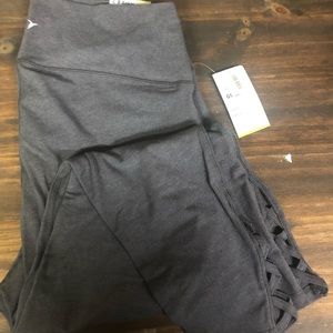 Old Navy workout leggings. NWT